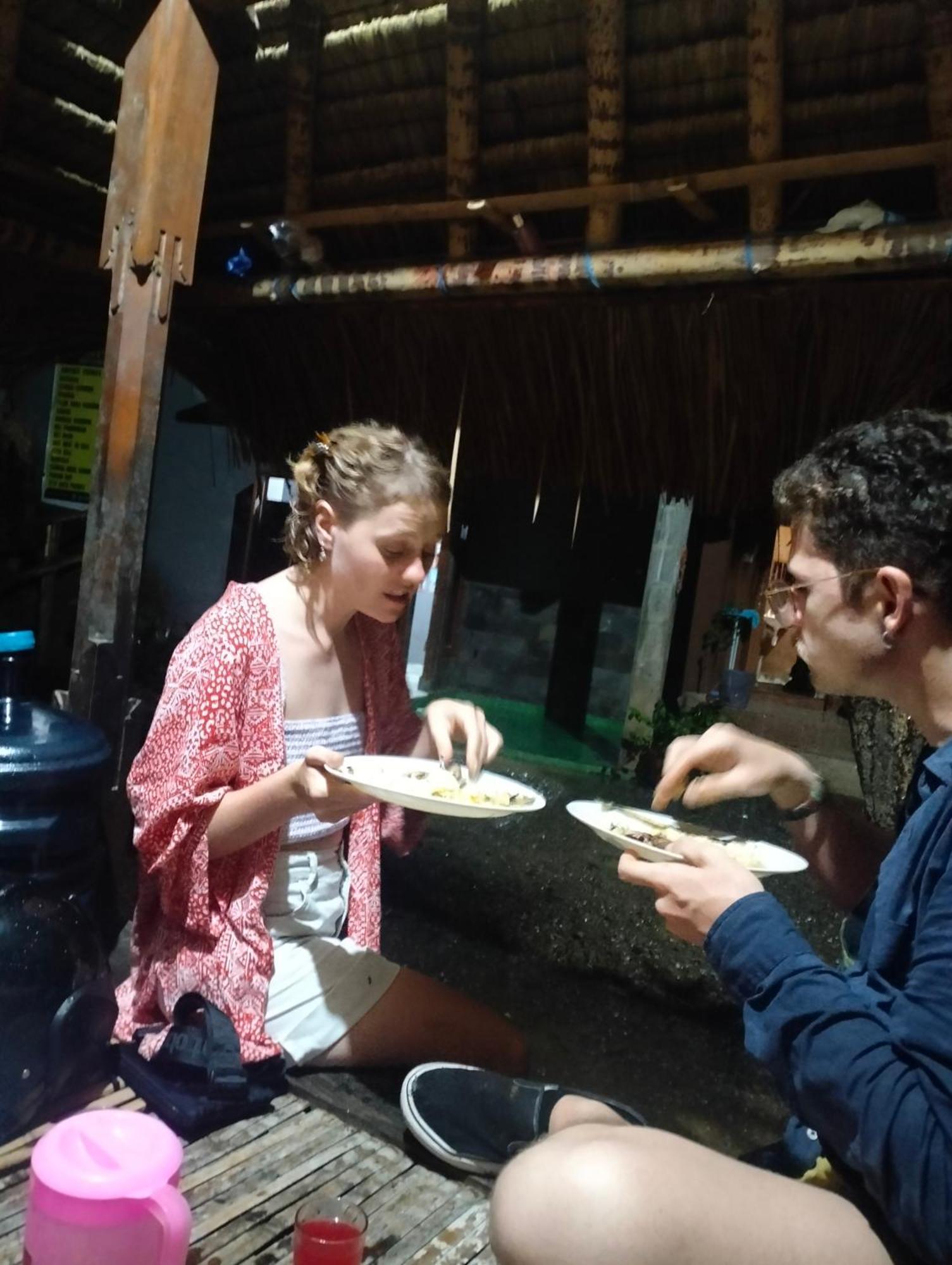 Fullmoon Homestay Kuta  外观 照片
