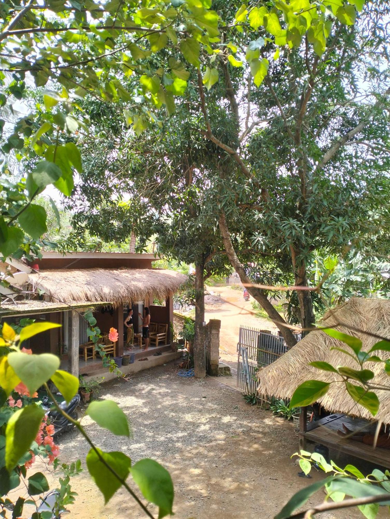 Fullmoon Homestay Kuta  外观 照片