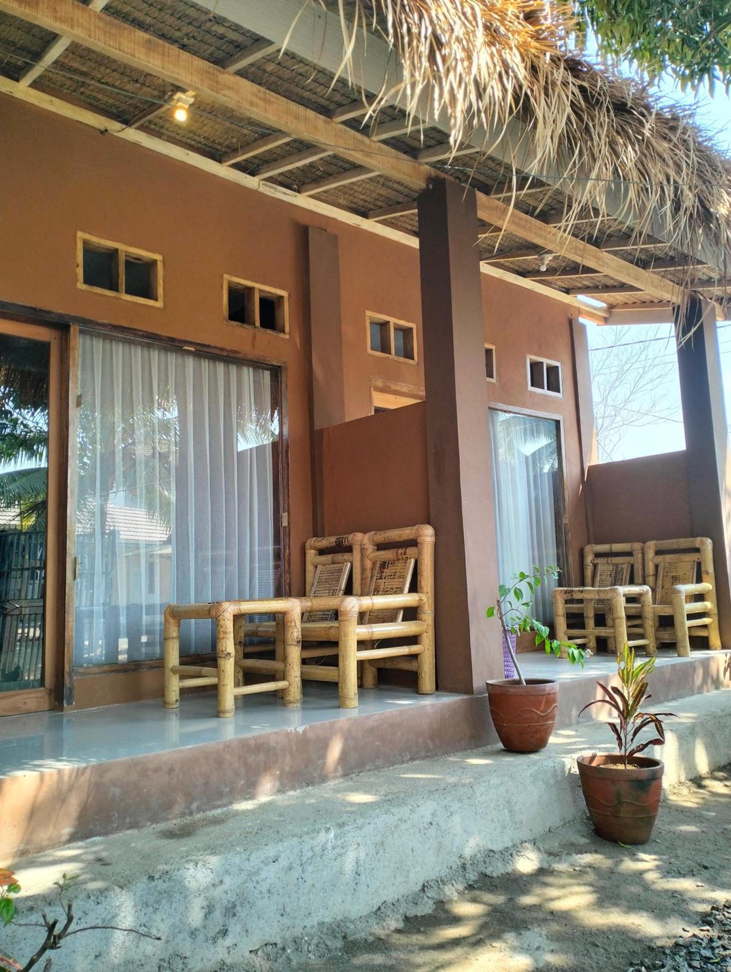 Fullmoon Homestay Kuta  外观 照片