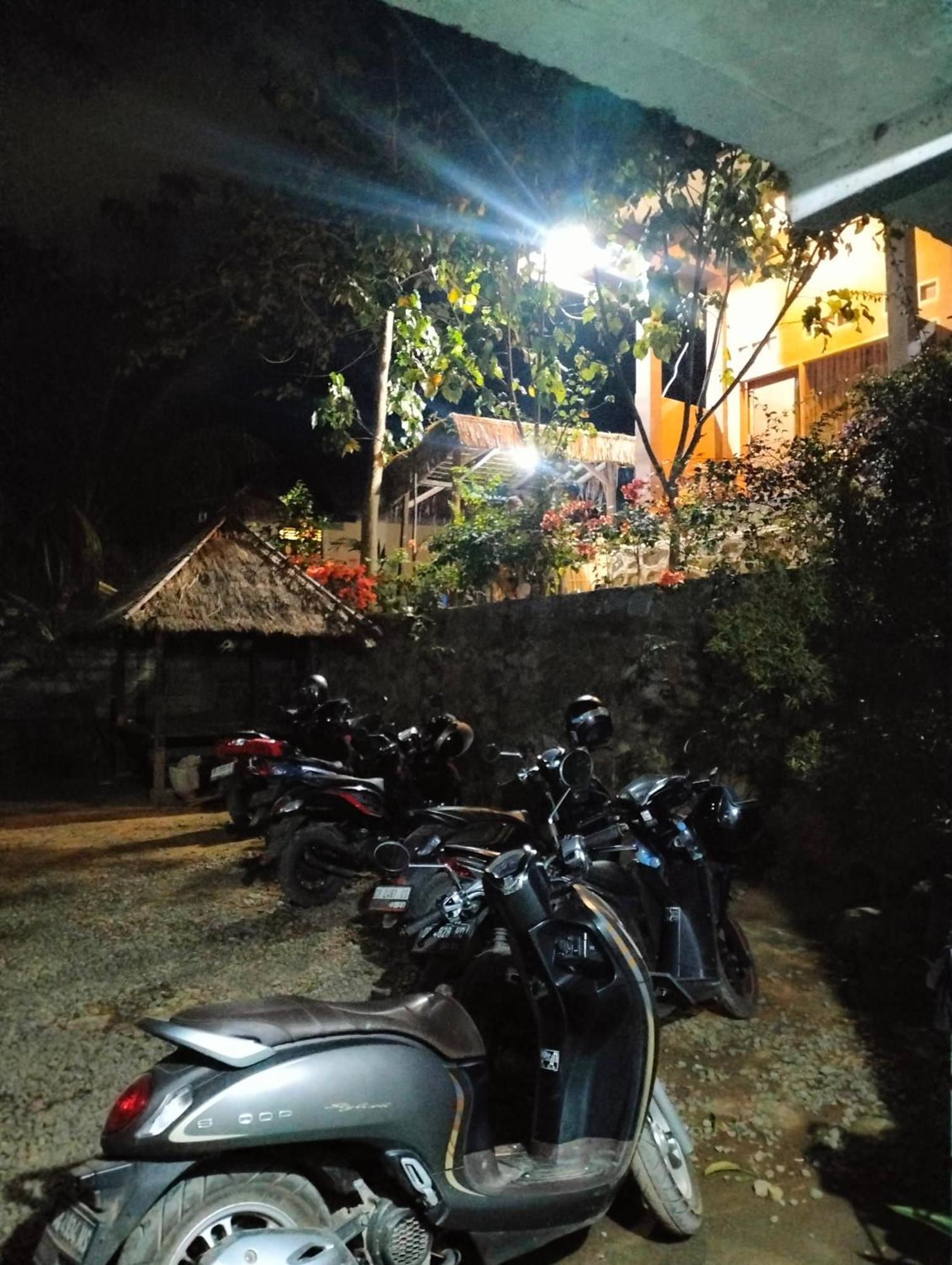 Fullmoon Homestay Kuta  外观 照片
