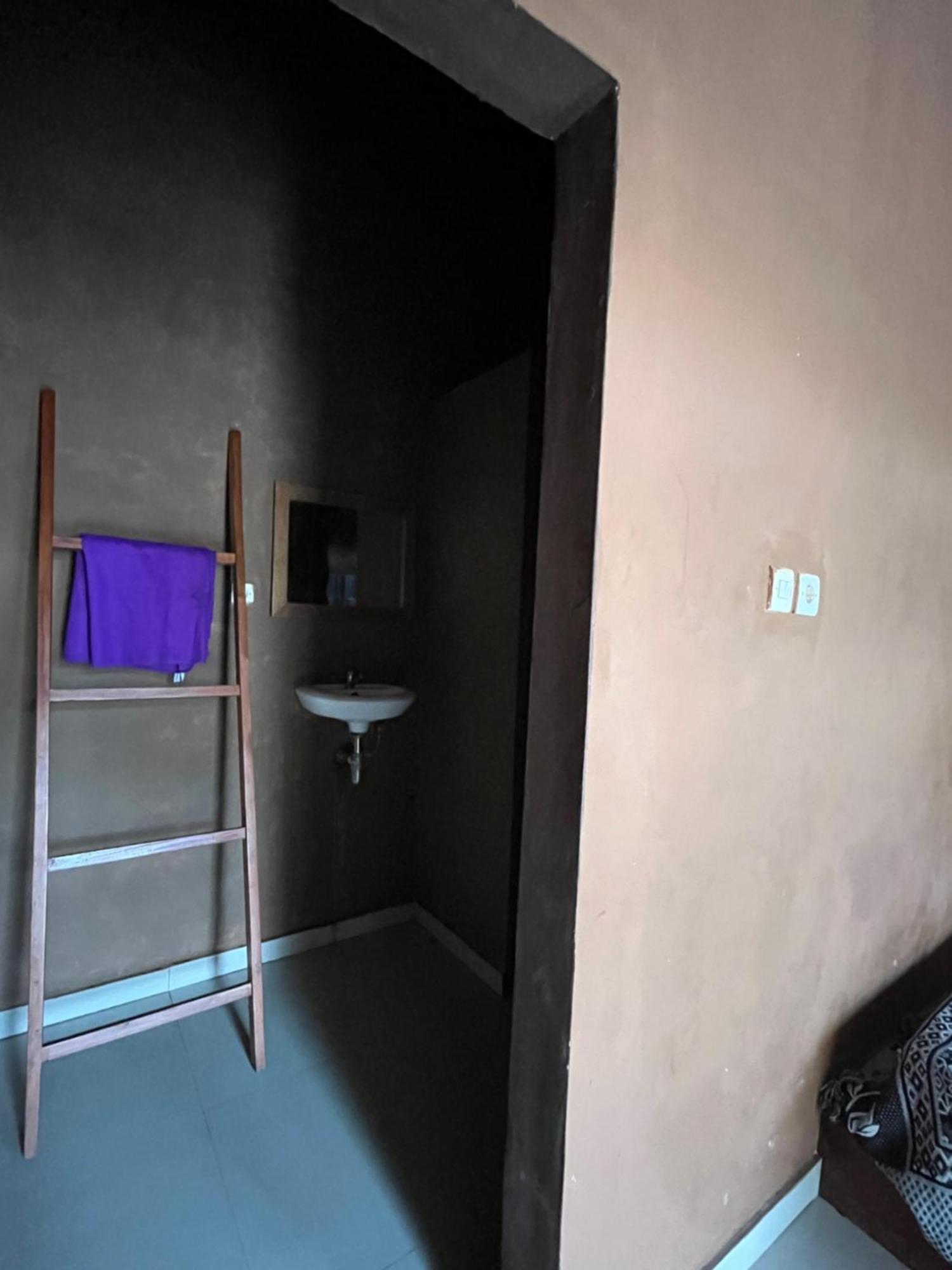 Fullmoon Homestay Kuta  外观 照片