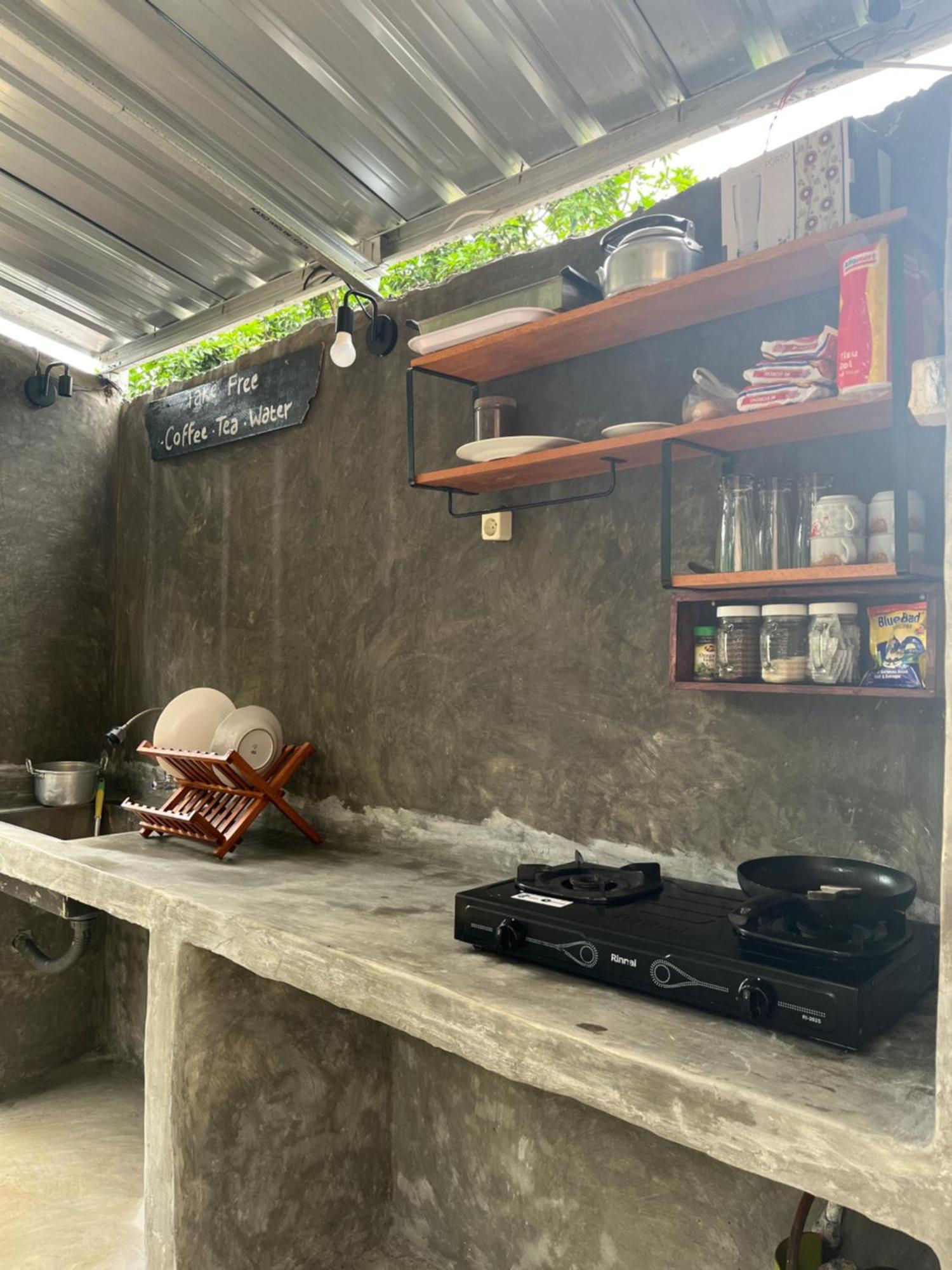 Fullmoon Homestay Kuta  外观 照片